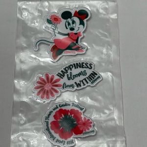 Flower and garden Minnie patch